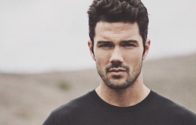 GH Alum Ryan Paevey Gets “Extra” Gig!