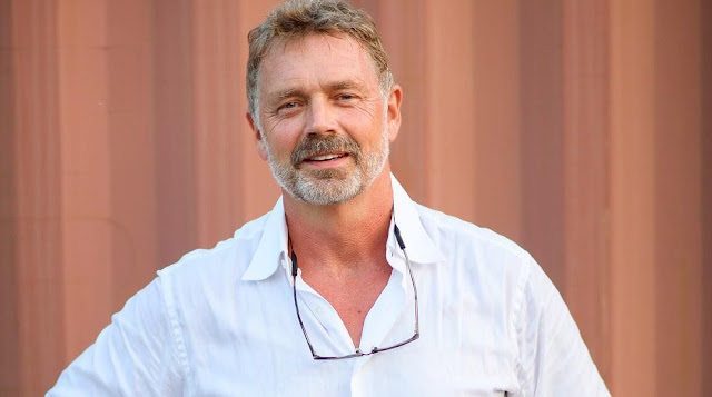 HAHN’s John Schneider Releases Hot New Single!