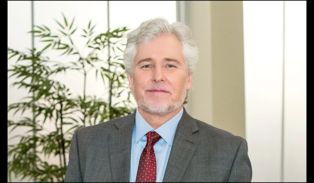 Michael E. Knight Returns to General Hospital!