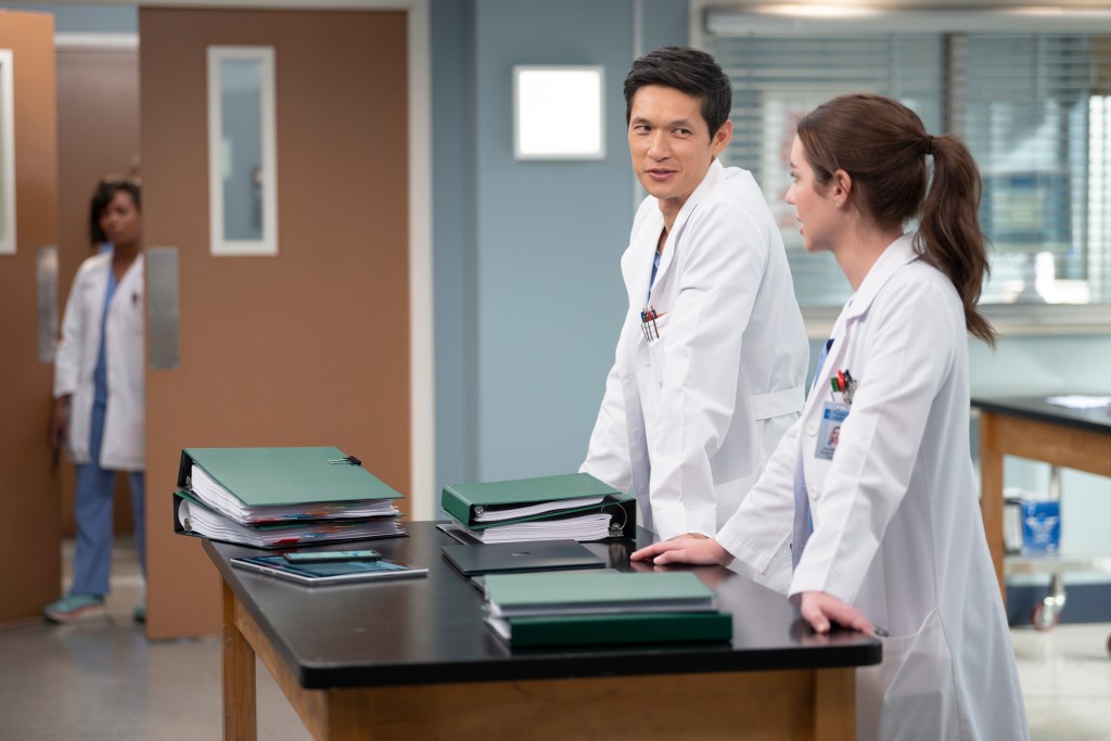 Grey's Anatomy Spoilers May 23 Season Finale Photos