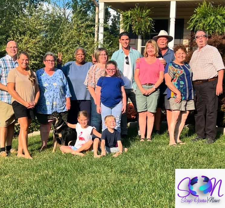 Mark Grossman Reunites With His Family (Photos)