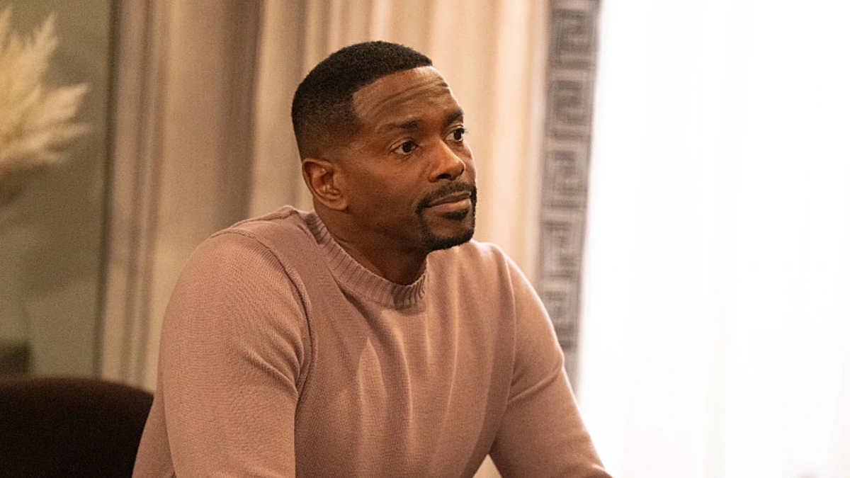 Soap Grade: Keith D. Robinson as Ted on Beyond the Gates