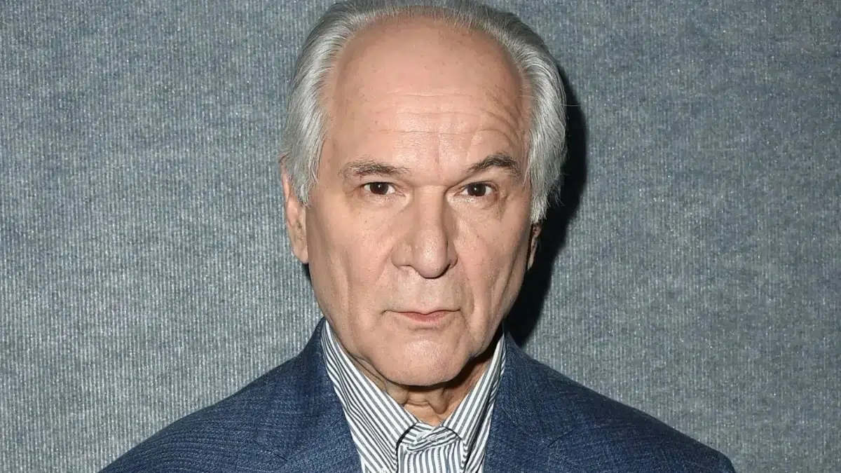 Days of Our Lives John Kapelos Makes a Comeback in Scrubs