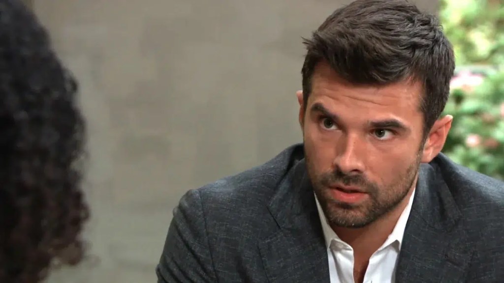 chase meets with a lawyer on gh
