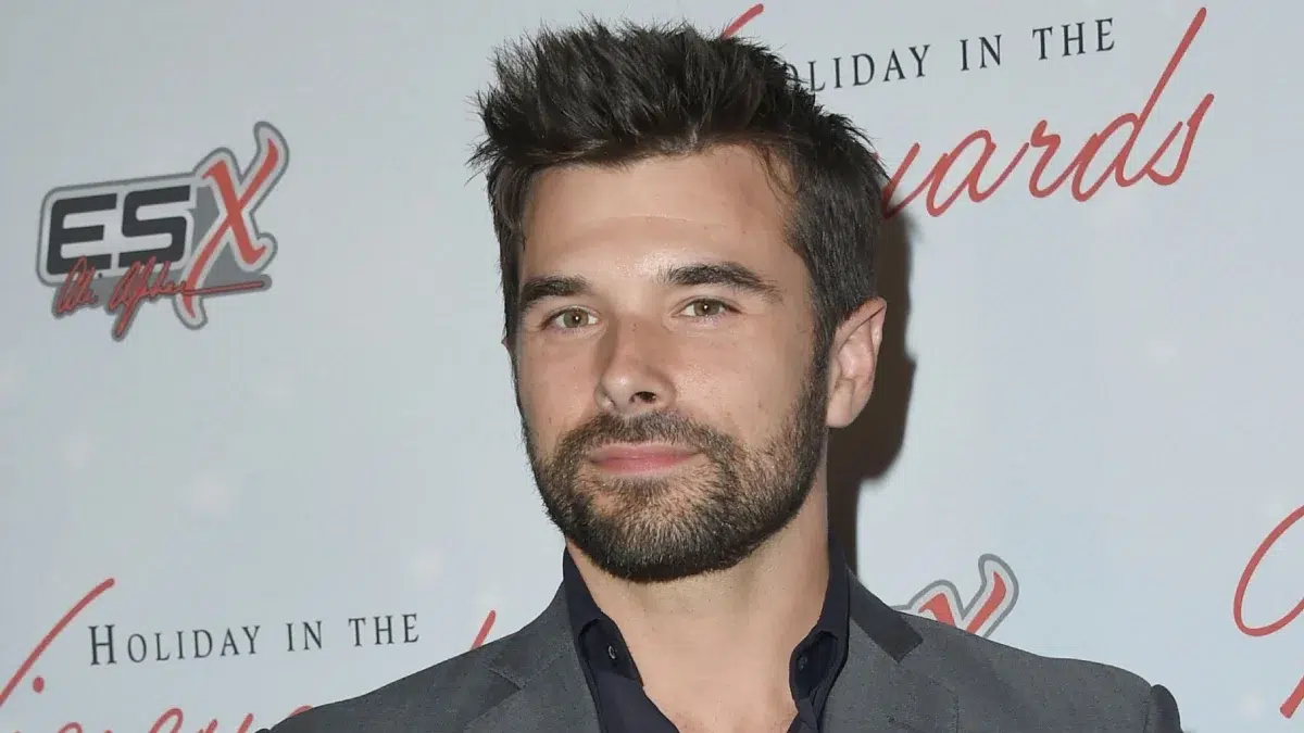 General Hospital’s Josh Swickard Stars in New Movie The Space Between Us