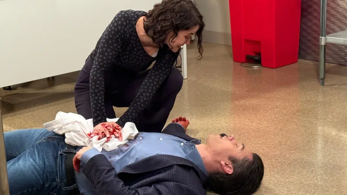 Days of Our Lives Spoilers October 26: Sarah Fights to Save Xander!