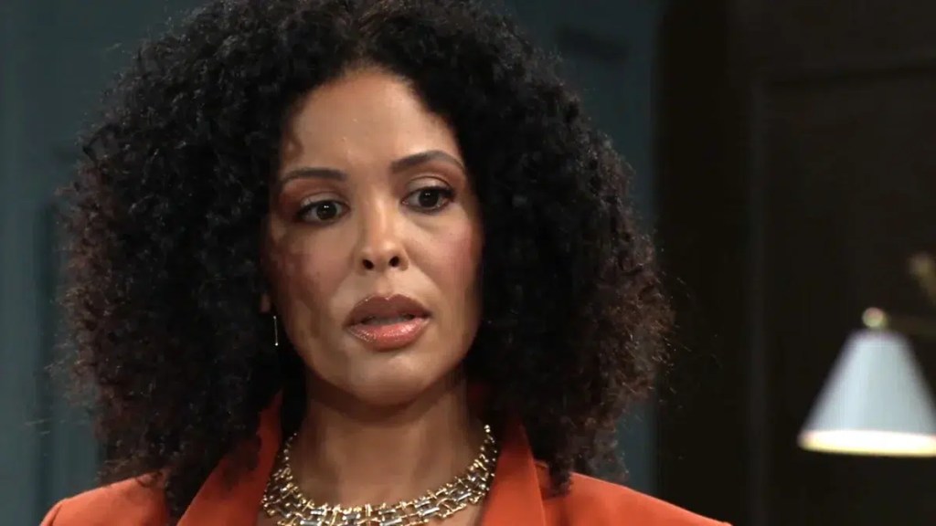 Monet at the law office on general hospital