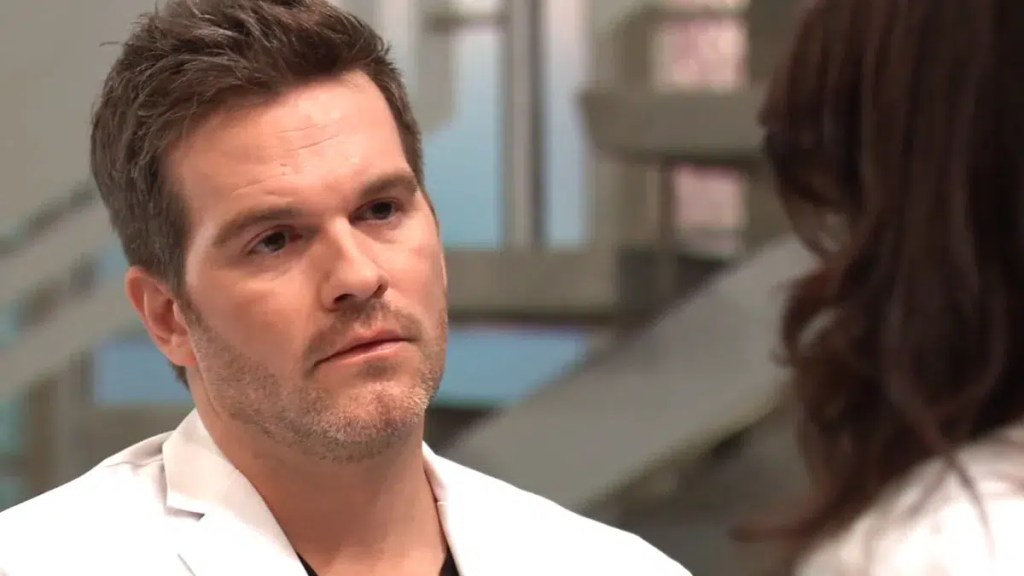 Lucas talks with Liz at the hospital on General Hospital
