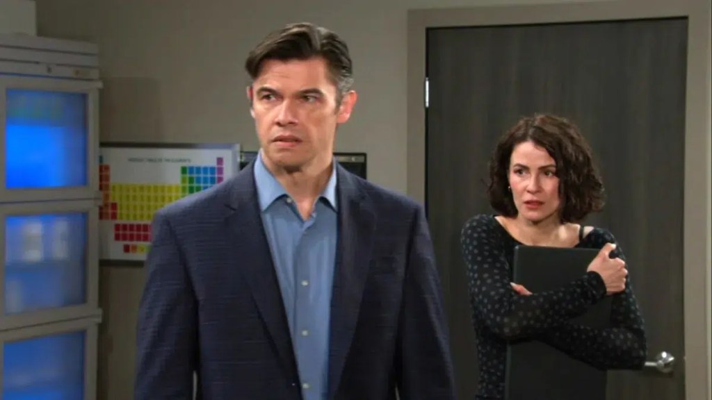 xander and sarah at the lab on days of our lives